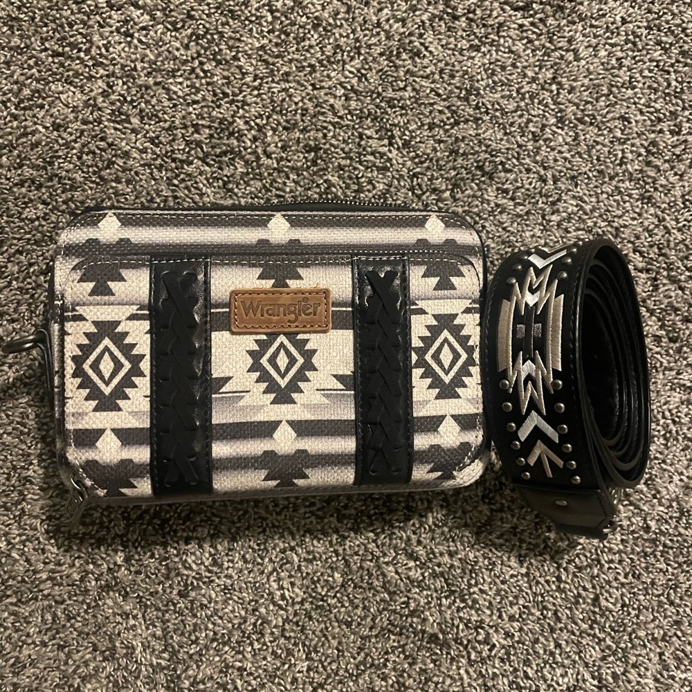 Wrangler Black and Gray Geometric Wallet and Belt Set
